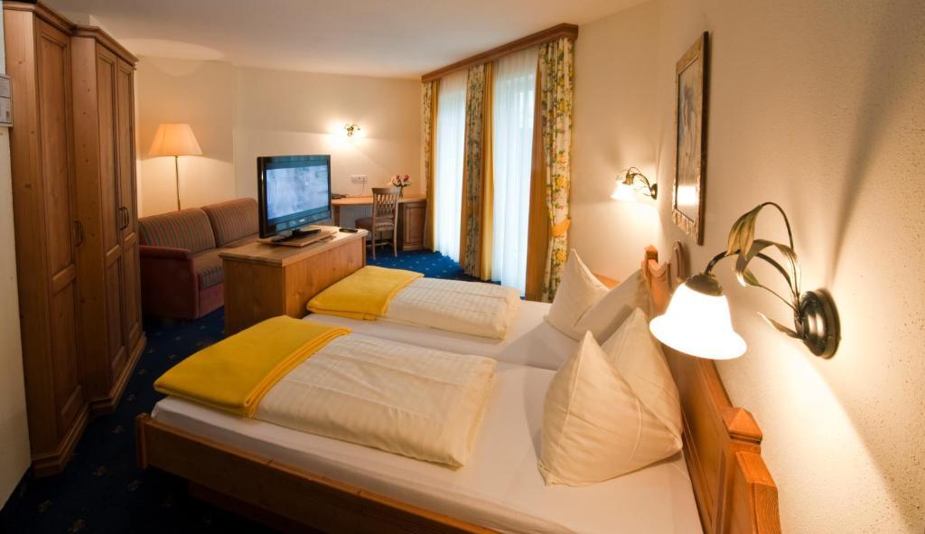 Hotel Hammerwirt - Forellenhof Untertauern Exteriör bild
